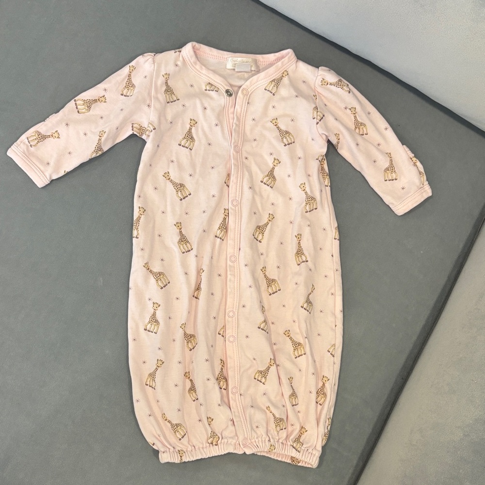 Kissy Kissy Sophie la Girafe converter gown